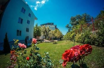 Hotel Golden Fort(.)