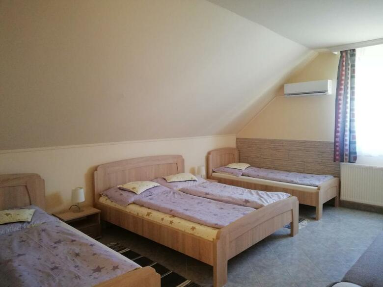 Imola �s Andrea Apartmanh�z
