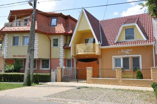 Hostal J�zmin Panzi�