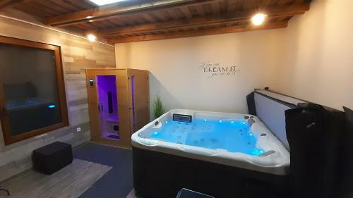 �lom Apartman