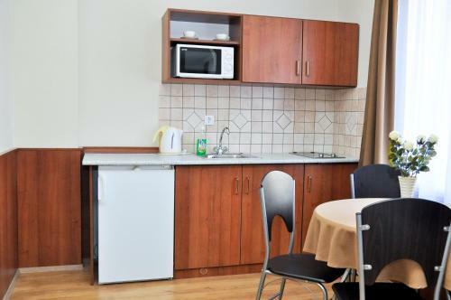 Albergue M�dia Panzi� �s Apartmanh�z