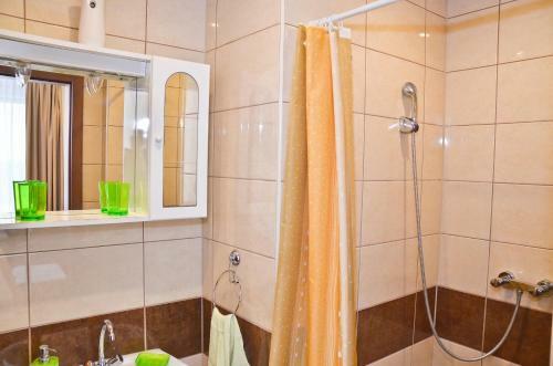 Albergue M�dia Panzi� �s Apartmanh�z