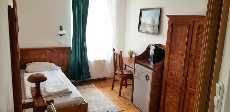 Hotel Pa�r Szieszta