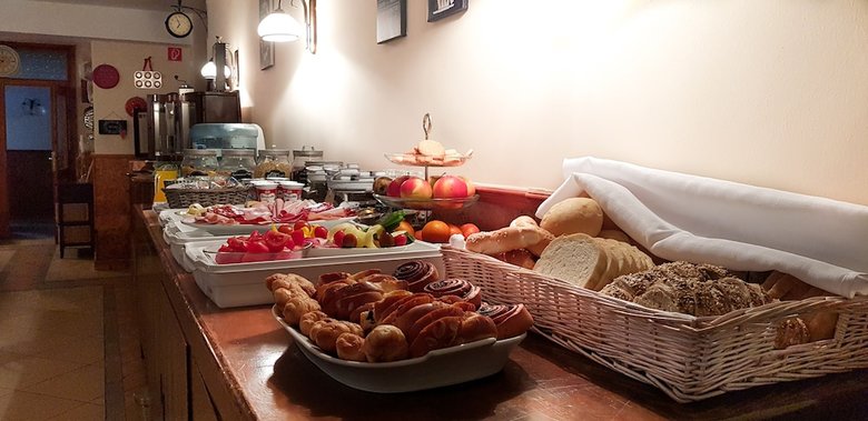 Hotel Pa�r Szieszta