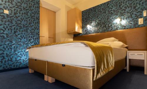 Hotel Te�trum Panzi� �s �tterem