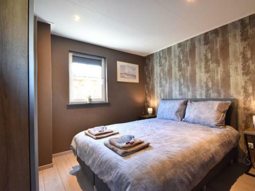 Premium Chalet In Sint Annaland With Garden