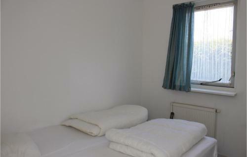 Three-bedroom Holiday Home In Tzummarum