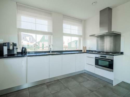 Holiday Home Europarcs Poort Van Amsterdam-10