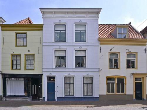 Historic Building Within Walking Distance From The Beach And The Boulevard.