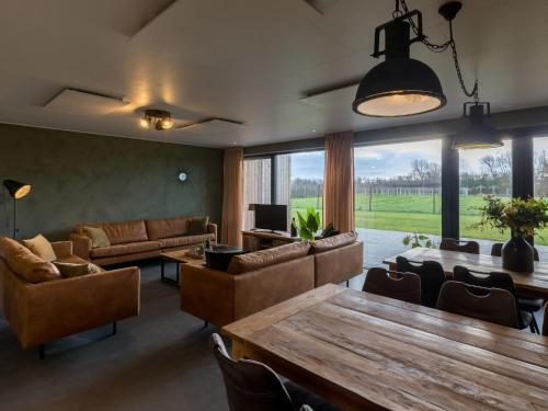 House In Vrouwenpolder Near Beach