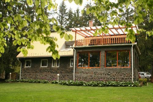 Hostal Dar�zshegyi Vend�gh�z