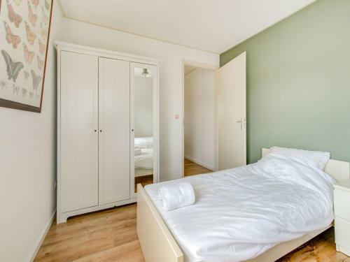 Peaceful Holiday Home In Zeewolde With Garden