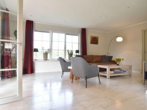 Alluring Holiday Home In Zeewolde Near Forest