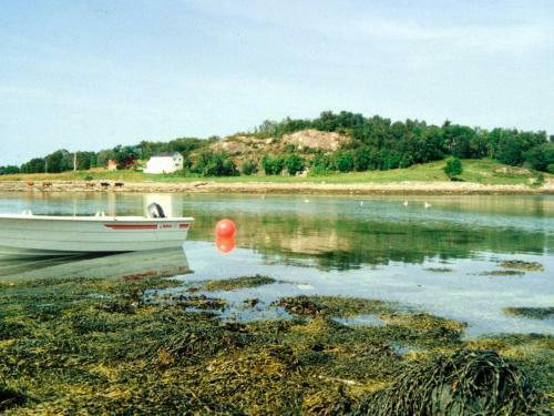 Two-bedroom Holiday Home In Engav�gen 2