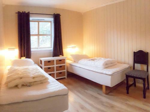 Holiday Home Br�tane - Fjs663