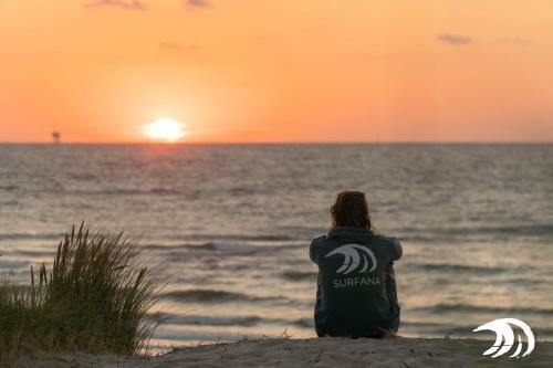 Surfana Beach Hostel Bed & Breakfast Vlieland