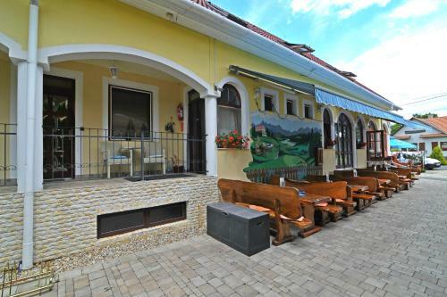 Bajor Panzi� Aparthotel B�k-b�kf�rd?, Adults Only 12plus