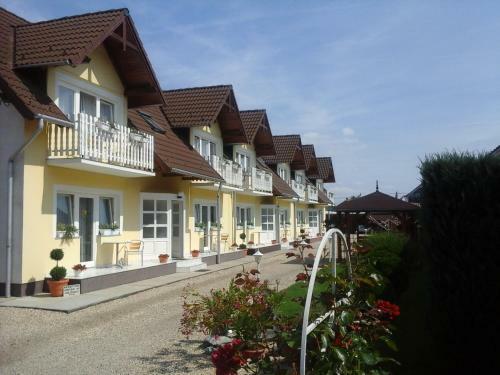 Petrovics Apartmanh�z