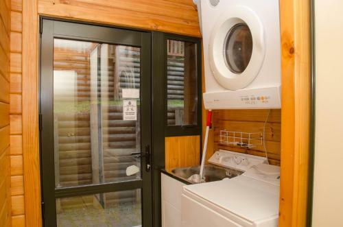 Alpine On Oregon - Hanmer Springs Holiday Home