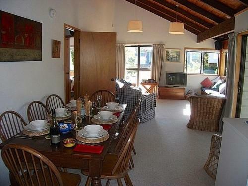 Brigadoon - Pauanui Holiday Home