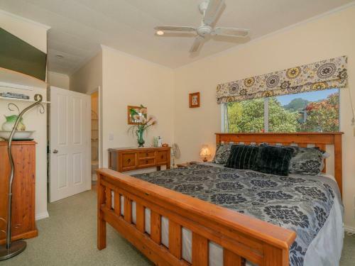 Harbour View Haven - Pauanui Holiday Home