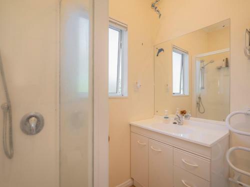 Harbour View Haven - Pauanui Holiday Home
