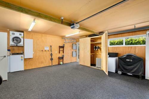 Wanaka Haven - Wanaka Holiday Home
