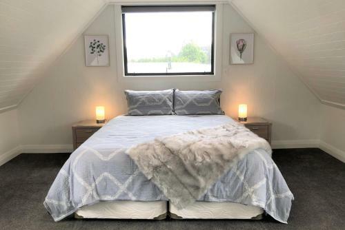 Newly Renovated Tranquillity On Stone Street