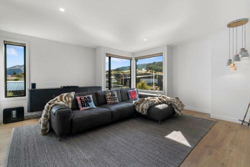 Kapuka Stays - Wanaka Holiday Home