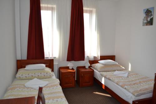 Hostal Althann Vend�gh�z �s Konferencia K�zpont