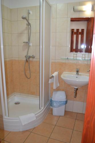 Hostal Althann Vend�gh�z �s Konferencia K�zpont