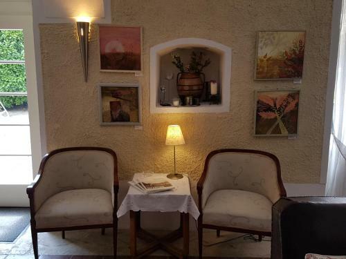 Bed & Breakfast Gomb�s K�ria Mension