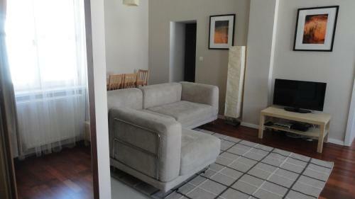 Horvath House Apartment