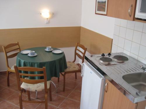 Hostal S�le Apartments & Rooms