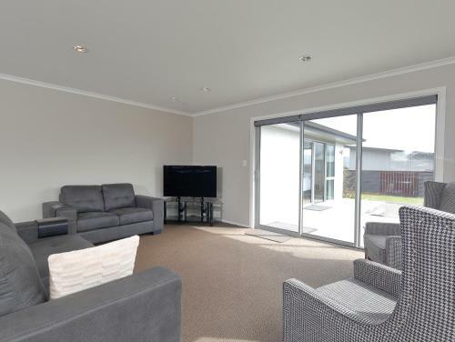 Acaia Lodge - Te Anau Holiday Home