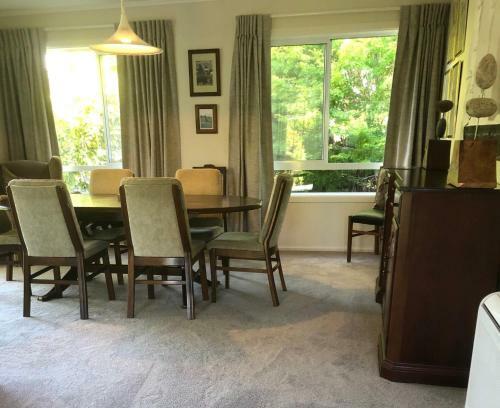 Romahapa - Turangi Holiday Home