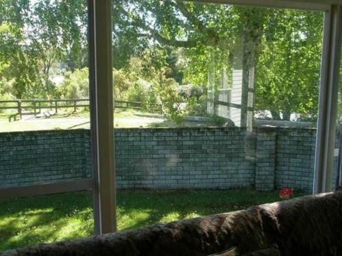 Romahapa - Turangi Holiday Home