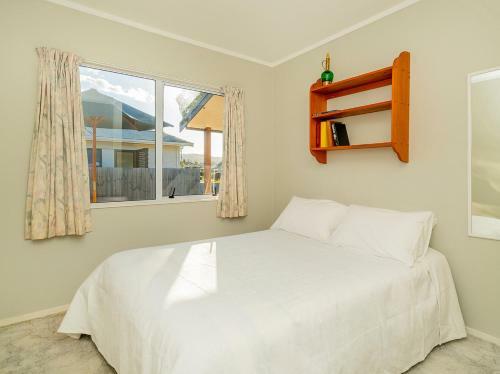 Catherine Cottage - Whitianga Holiday Home