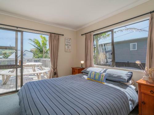 Surf Stay - Whitianga Holiday Home