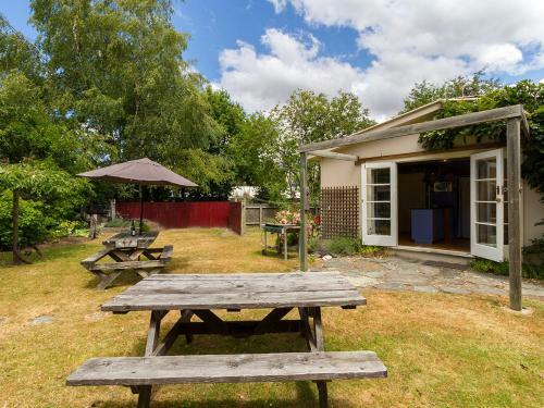 Arrow Bach - Arrowtown Holiday Home