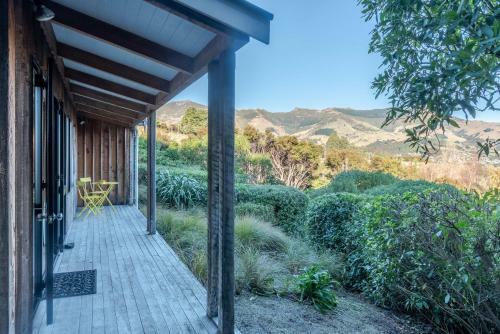 Fantail Cottage - Akaroa Holiday Home