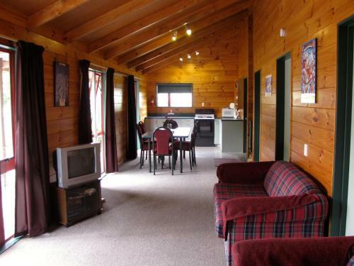 Alpine Cabin - Ohakune Holiday Home