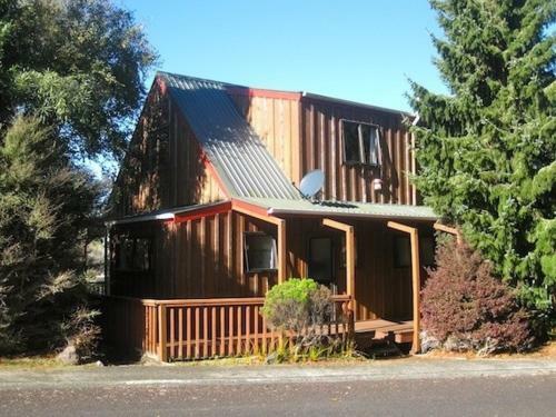 Park Avenue - Ohakune Holiday Home