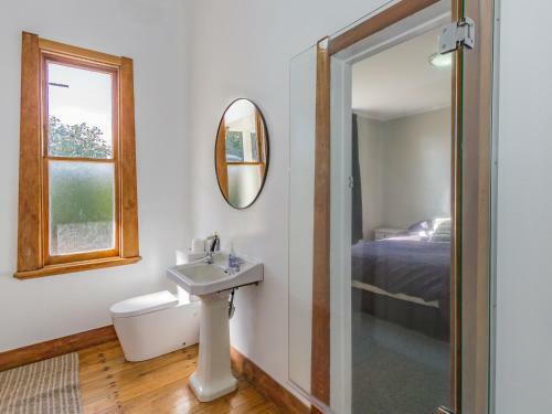 Miro Cottage Retreat - Ohakune Holiday Home