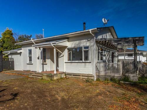 Miro Cottage Retreat - Ohakune Holiday Home