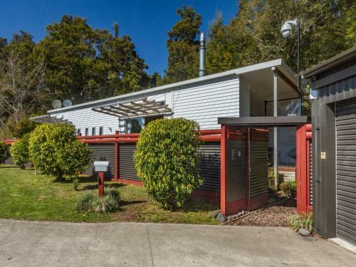 Beech House - Ohakune Holiday Home