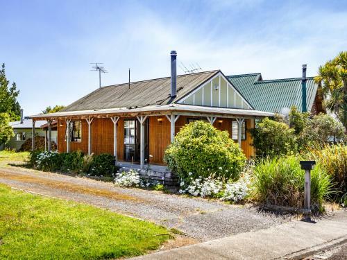Southridge Stay - Ohakune Holiday Home