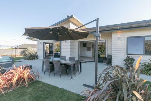 Slice Of Pisa - Cromwell Holiday Home