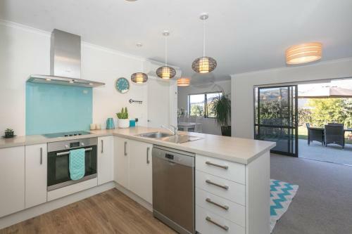 Slice Of Pisa - Cromwell Holiday Home