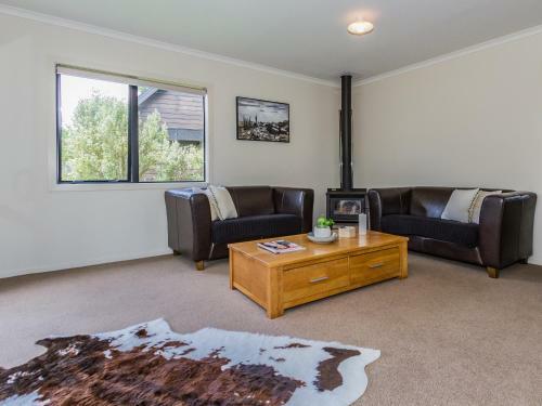 Escape On Alpine - Ohakune Holiday Home